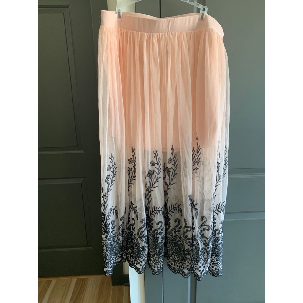 Torrid - Blush Maxi Skirt - Size 4